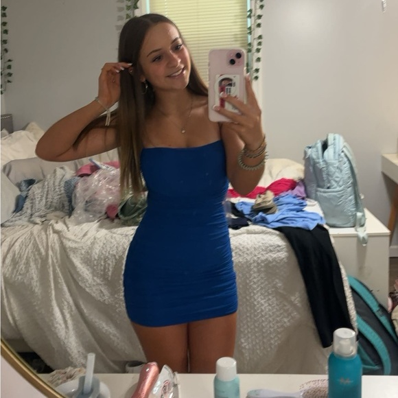 knee length dresses for ladies Jacquard Mesh Long Sleeve Shirred Dress – bebe main image 0